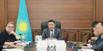 «Ауыл аманаты» бағдарламасын жүзеге асыру және «д», «е» санатындағы азаматтарды қолдау шаралары аясында жиын өтті