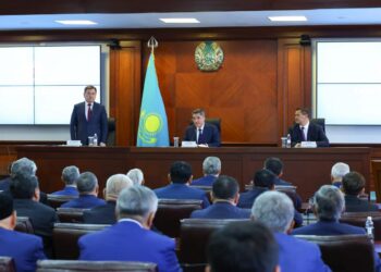 Премьер-министр Олжас Бектенов  Қызылорда облысының активіне өңірдің жаңа әкімі Мұрат Ергешбаевты таныстырды