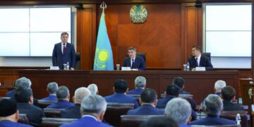 Премьер-министр Олжас Бектенов  Қызылорда облысының активіне өңірдің жаңа әкімі Мұрат Ергешбаевты таныстырды