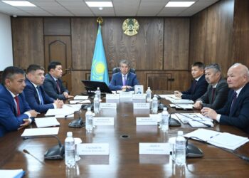 Қазалы: Алдағы жылыту маусымына дайындық пен мерзімді әскерге шақыру мәселесі қаралды