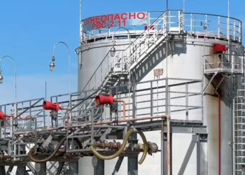 Аймақ басшысы «Kyzylorda Refinery» мұнай өңдеу зауытының жұмысымен танысты