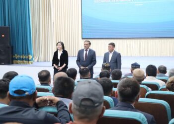 Сырдария ауданының әкімі ауыл тұрғындарымен кездесті
