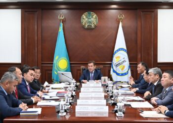 Теміржол саласы мен инфрақұрылымын дамыту мәселесі қаралды