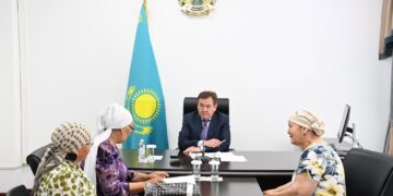 Облыс әкімі азаматтарға жеке қабылдау өткізді