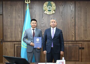 Қазалы ауданының әкімі  Дәурен Тлеумбетовті жаңа қызметке шығарып салды