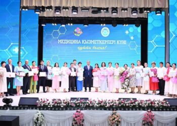Қазалыда медицина қызметкерлері күніне арналған салтанатты шара өтті