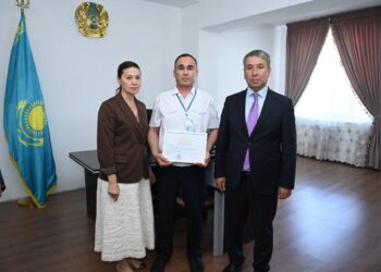 Қазалы ауданының әкімі сот ұжымын кәсіби мерекемен құттықтады