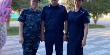 Балалар күніндегі тәтті тарту