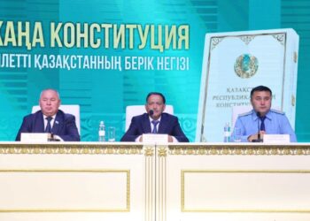 Сырдарияда «Жаңа конституция – Әділетті Қазақстанның берік негізі» тақырыбында жиын өтті