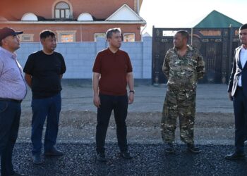 Қазалы ауданының орталығындағы ағайынды Талқанбаевтар көшесі асфальтталуда