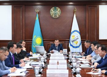 Автокөлік жасау саласын дамыту мәселелері талқыланды