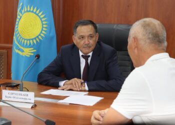 Аудан әкімі тұрғындарға жеке қабылдау өткізді