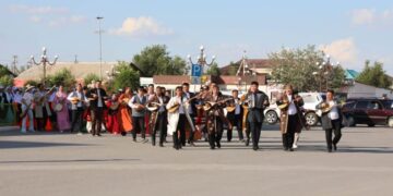 Жалағашта Ұлттық домбыра күніне орай домбыра шеруі ұйымдастырылды