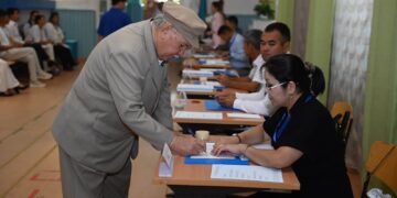 Аудандық ардагерлер кеңесінің төрағасы Құрылтай сайлауында дауыс берді