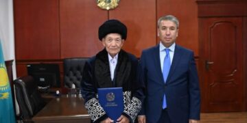 Құрылыс саласының ардагеріне құрмет көрсетілді